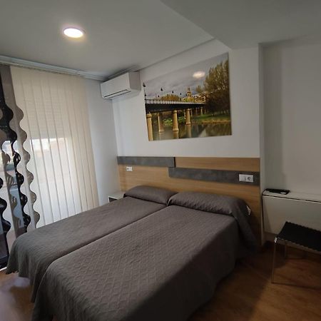 Hostal Rioja Condestable Hotell Logroño Eksteriør bilde